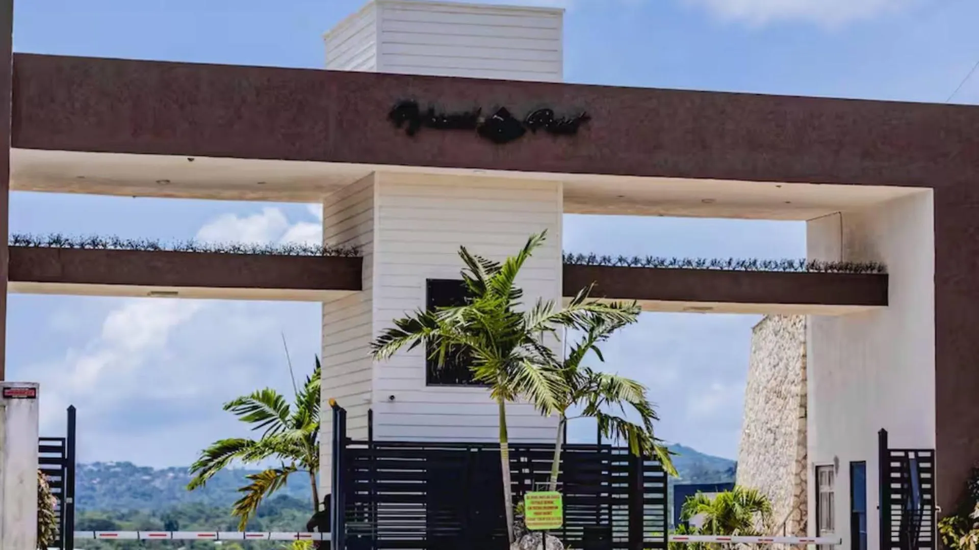 The Luxe Escape Luxury Suite Ocho Rios Ferienhaus